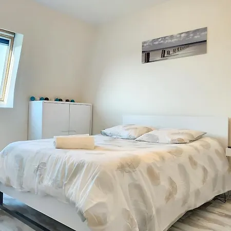 Appartement Grand Terrasse Parking Spacieux Wifi 4pers Amiens