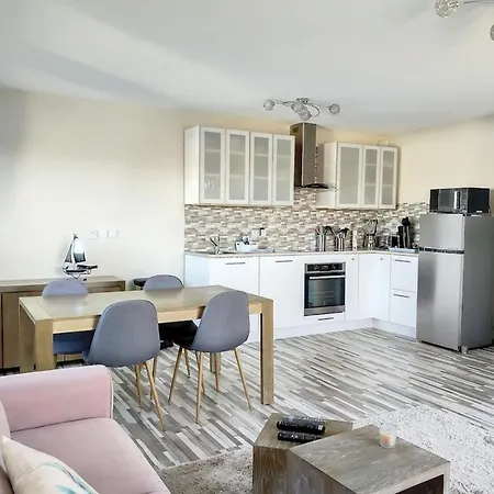 Grand Terrasse Parking Spacieux Wifi 4pers Appartement *